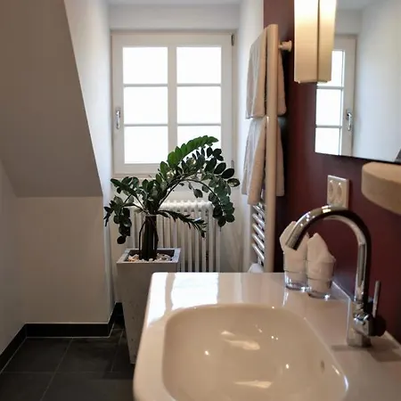 Residenz Im Schloss Neuweier 3*