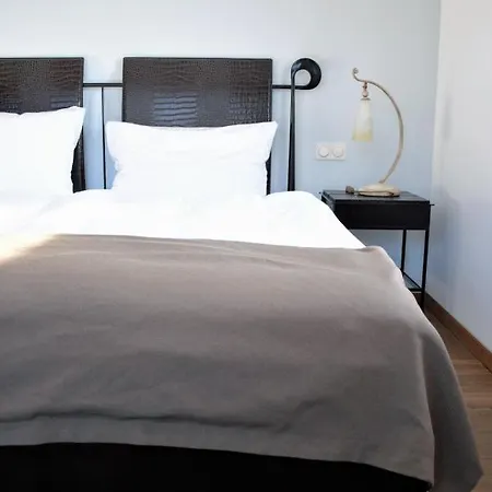 Residenz Im Schloss Neuweier Hotel 3*