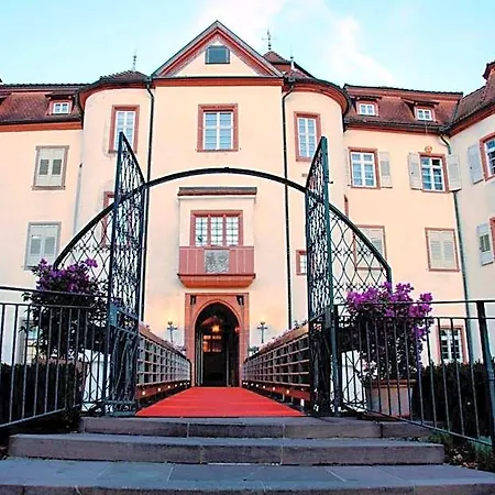 Residenz Im Schloss Neuweier Hotel 3*